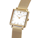 Bering Classic 18226-334 analog damklocka med vit urtavla och armband i mesh