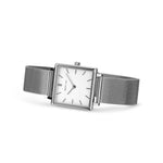 Bering Classic 18226-004 analog damklocka med vit urtavla och armband i mesh
