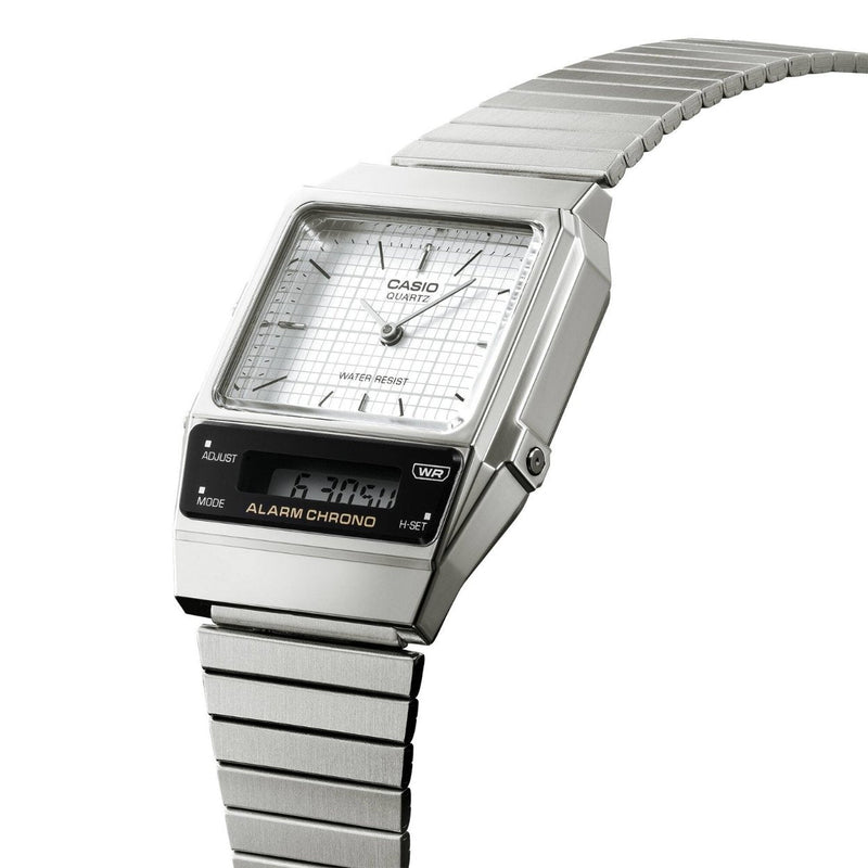 Casio Vintage AQ-800E-7AEF analog herrklocka med vit urtavla och armband i rostfritt stål