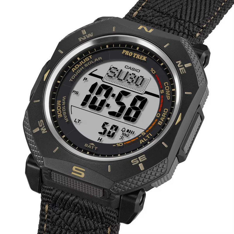 Casio Pro Trek PRG-69B-1ER digital herrklocka med svart urtavla och armband i textil