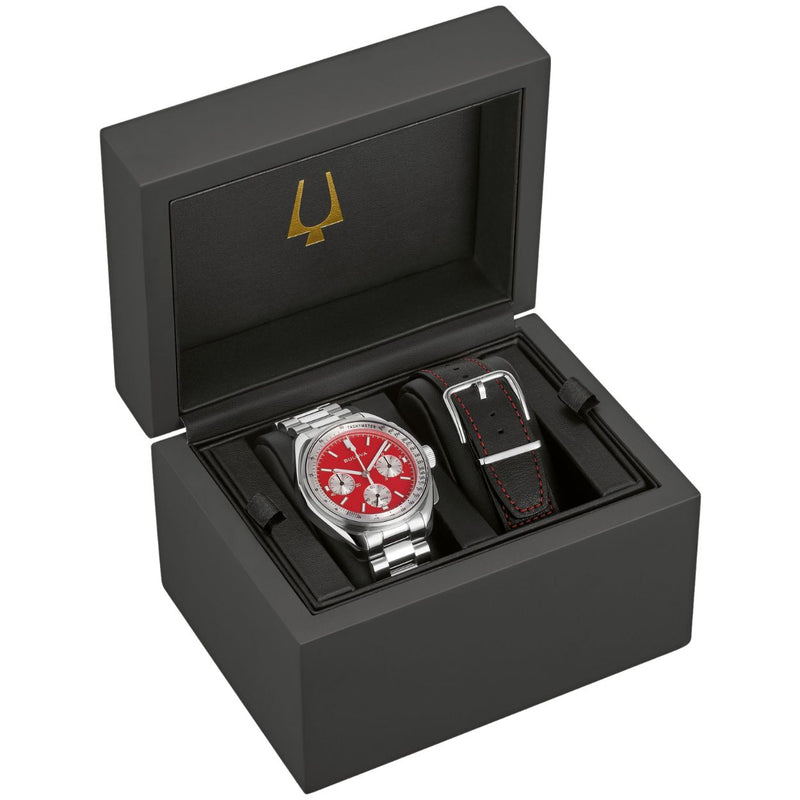 Bulova Lunar Pilot 96K115 analog herrklocka med rött urtavla och armband i rostfritt stål
