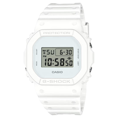 Casio G-Shock Classic DW-5600WW-7ER digital unisexklocka med vit urtavla och armband i resin