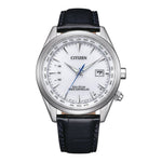 Citizen Radio Controlled CB0270-10A analog herrklocka med vit urtavla och armband i läder