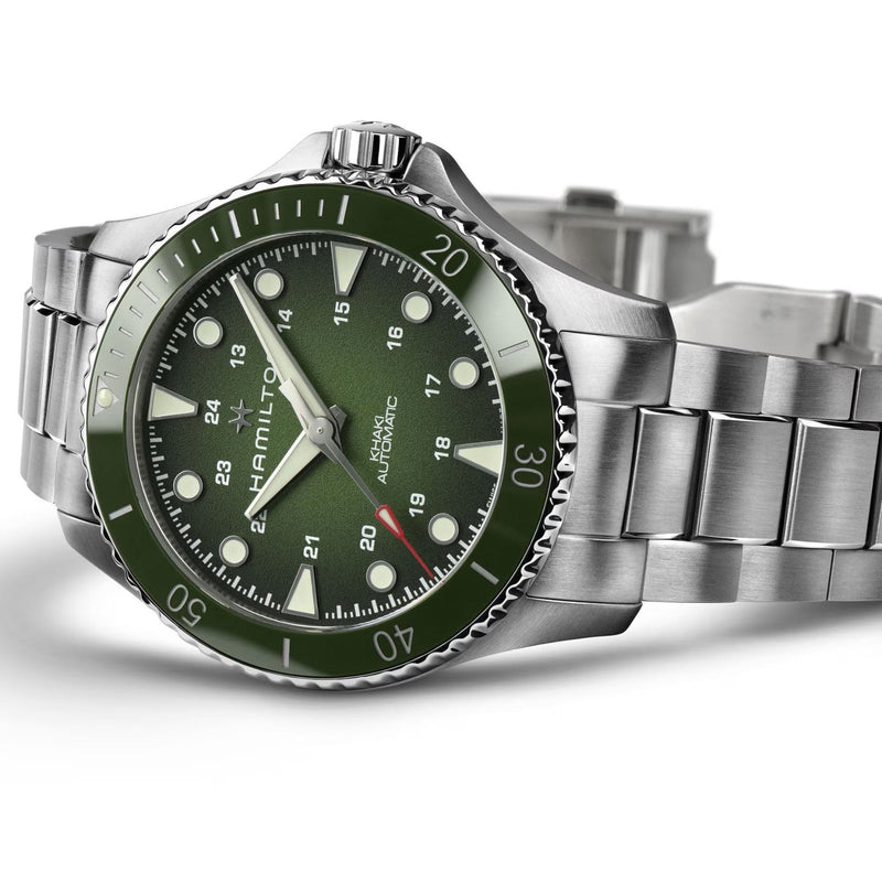 Hamilton Khaki Navy Scuba H82525160 analog herrklocka med grön urtavla och armband i rostfritt stål