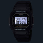 Casio G-Shock DW-5600UE-1ER digital unisexklocka med svart urtavla och armband i resin