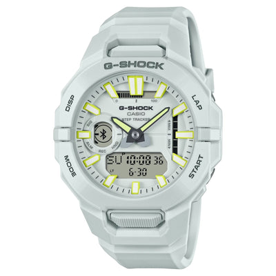 Casio G-Shock GBA-950-7AER digital unisexklocka med vit urtavla och armband i resin